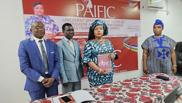 Lancement officiel de la Première Assise Internationale des Femmes d'impacts de Centrafrique #PAIFIC du 20 au 22 Août 2025 à Bangui a annoncé la présidente Madame Jennifer Saraiva Yanzere lors d'une conférence de presse ce vendredi 01 août 2025 au siège de #PAIFIC à Bangui.