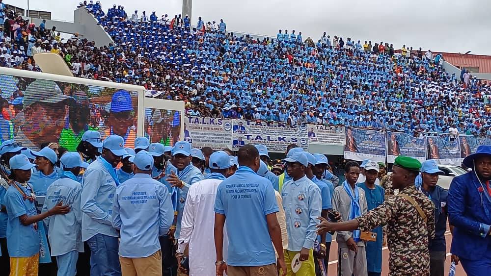 CÉRÉMONIE D’INVESTITURE DU PRÉSIDENT DE LA RÉPUBLIQUE HAUTE EN COULEURS : PRESTATION DE SERMENT ET REMISE DES ATTRIBUTS DE SOUVERAINETÉ AU STADE 20.000 PLACES.