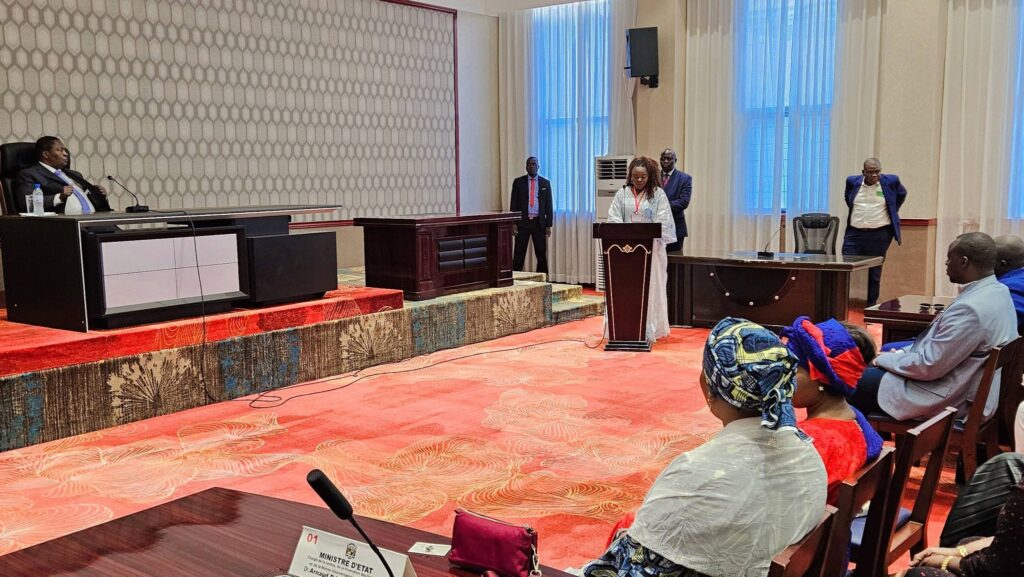 Le Président de la République, Faustin-Archange Touadéra, a rencontré les Centrafricains de la diaspora le vendredi 3 avril 2026, en marge de son investiture à la tête de la 7ᵉ République. Cette rencontre, empreinte d’écoute et de dialogue, a permis d’aborder les enjeux majeurs du développement du pays.