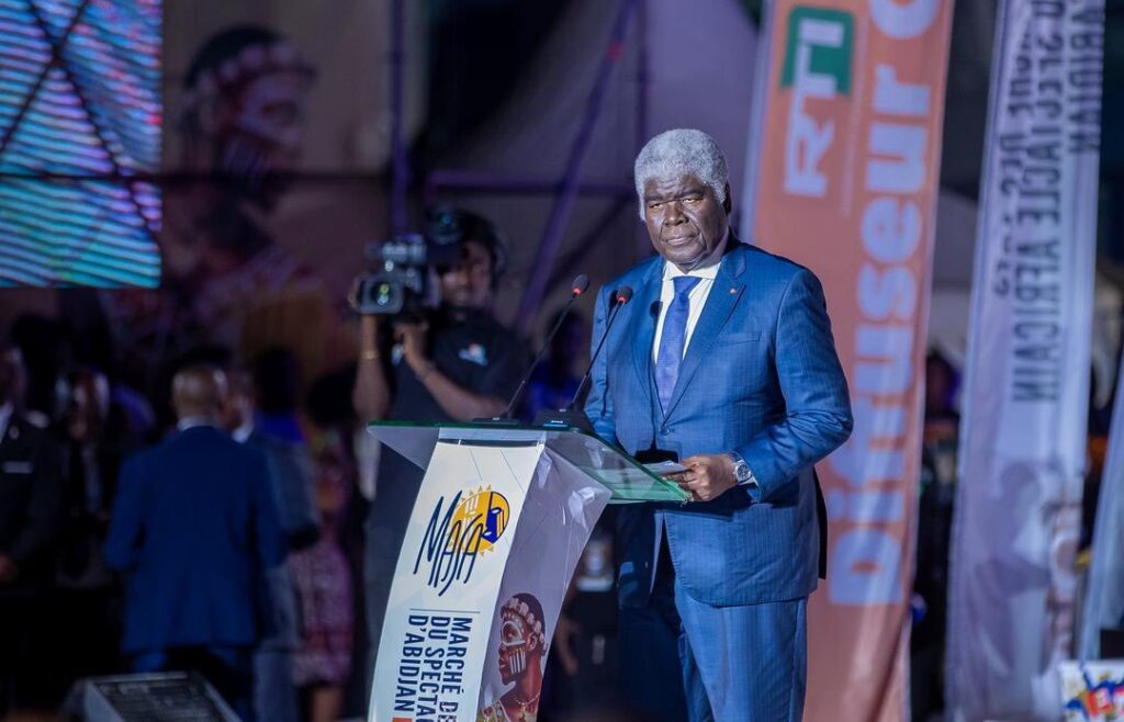 ABIDJAN, Côte d’Ivoire – Les rideaux se sont levés au Palais de la Culture de Treichville. Dans une atmosphère empreinte de solennité et d’effervescence artistique, le Premier Ministre, le Dr Beugré Mambé, a officiellement lancé la 14ème édition du Marché des Arts du Spectacle Africain d’Abidjan (MASA). Entouré d’une délégation gouvernementale de haut rang, le chef du gouvernement a réaffirmé la place centrale de la culture dans l'économie nationale.