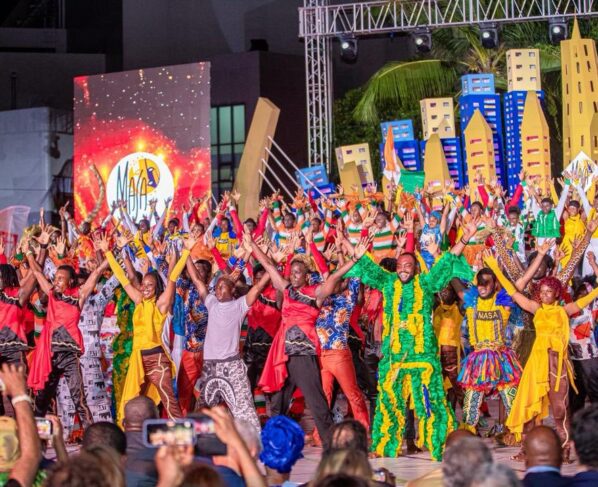 ​ABIDJAN, Côte d’Ivoire – Les rideaux se sont levés au Palais de la Culture de Treichville. Dans une atmosphère empreinte de solennité et d’effervescence artistique, le Premier Ministre, le Dr Beugré Mambé, a officiellement lancé la 14ème édition du Marché des Arts du Spectacle Africain d’Abidjan (MASA). Entouré d’une délégation gouvernementale de haut rang, le chef du gouvernement a réaffirmé la place centrale de la culture dans l'économie nationale.