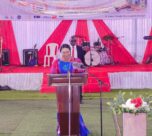 La Première Dame de la République centrafricaine, Tina Marguerite Touadéra, a procédé à l’ouverture de la 4ᵉ édition des activités marquant la célébration de la Journée internationale des droits des femmes à travers une séance de prière, placée sous le signe du recueillement et de l’unité.