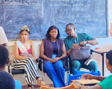 Pour la quatrième fois consécutive, Poguy Aaliyah, Miss Centrafrique 2026, a conduit une journée de sensibilisation sur le VIH/SIDA ce jeudi à l’Institut New Tech de Bangui.