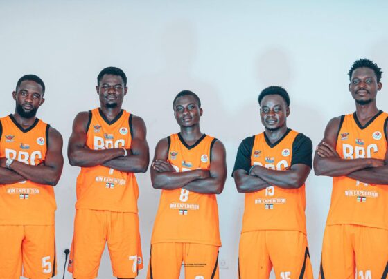 Après plusieurs mois de trêve, les passionnés de la balle orange en République centrafricaine s’apprêtent à vibrer de nouveau au rythme du championnat de la Ligue de basketball de Bangui. Le coup d’envoi de la saison sportive 2025-2026 est prévu pour le samedi 25 avril au Centre national de basketball Martin Ngoko.