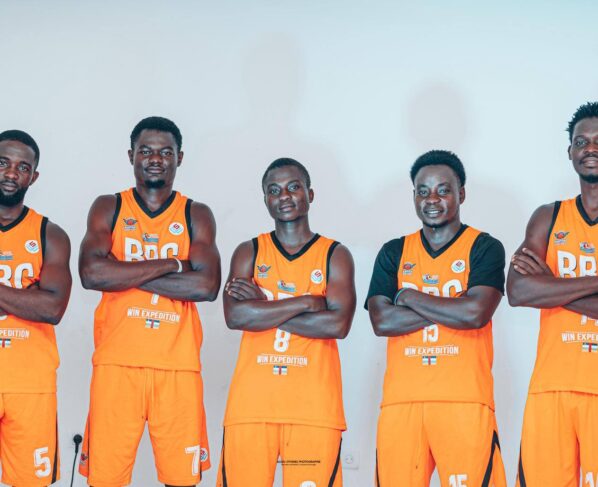 Après plusieurs mois de trêve, les passionnés de la balle orange en République centrafricaine s’apprêtent à vibrer de nouveau au rythme du championnat de la Ligue de basketball de Bangui. Le coup d’envoi de la saison sportive 2025-2026 est prévu pour le samedi 25 avril au Centre national de basketball Martin Ngoko.
