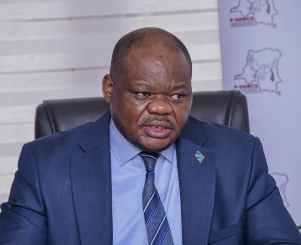 Le Programme de Désarmement, Démobilisation, Relèvement Communautaire et Stabilisation (P-DDRCS) a organisé, le 8 avril 2026, une séance de vulgarisation de sa stratégie nationale à son quartier général de Kinshasa. Cette rencontre s’inscrit dans une dynamique visant à renforcer l’appropriation collective de cette politique publique essentielle à la stabilisation de la République démocratique du Congo.