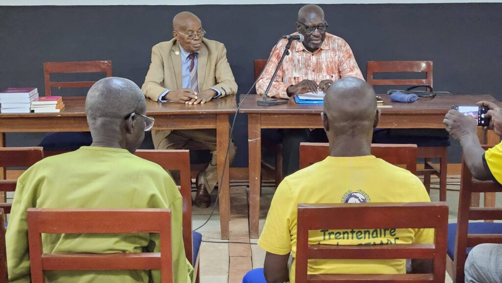 L’écrivain et analyste centrafricain Clément Belibanga enrichit le paysage intellectuel de la République centrafricaine avec la parution de son nouvel ouvrage intitulé Économie Centrafricaine, Crises, Corruption et Gouvernance.