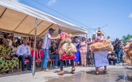 La 18ᵉ édition du Festival des Musiques Urbaines d’Anoumabo (FEMUA18) s’impose une fois de plus comme l’un des plus grands rendez-vous culturels d’Afrique. Organisé à Abidjan, cet événement majeur réunit chaque année des milliers de festivaliers autour de la musique, de la culture et du développement.
