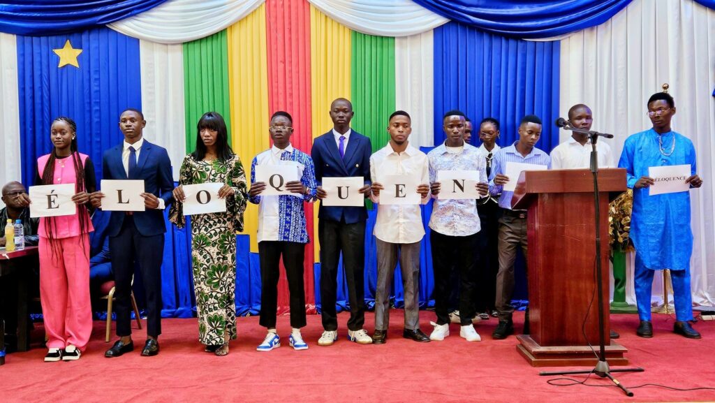 BANGUI – La salle de la Caisse Nationale de Sécurité Sociale a servi de cadre ce week-end à la grande finale de la 5ᵉ édition du concours d’éloquence organisé par l’Institut Universitaire de Gestion, un rendez-vous devenu incontournable pour la promotion des jeunes talents oratoires en République centrafricaine.