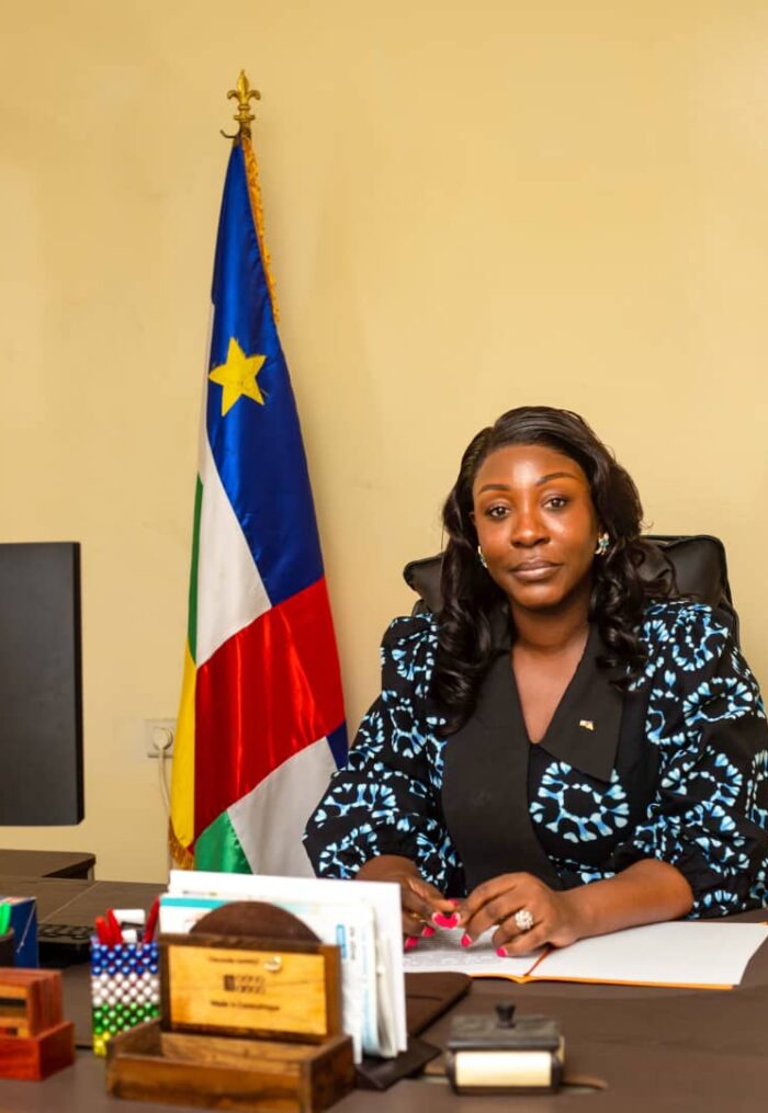 Malabo, 30 avril 2026 - À la veille de la fête du Travail, l’Ambassade de la République Centrafricaine en Guinée Équatoriale a publié un communiqué annonçant des décorations présidentielles pour plusieurs membres de la communauté.
