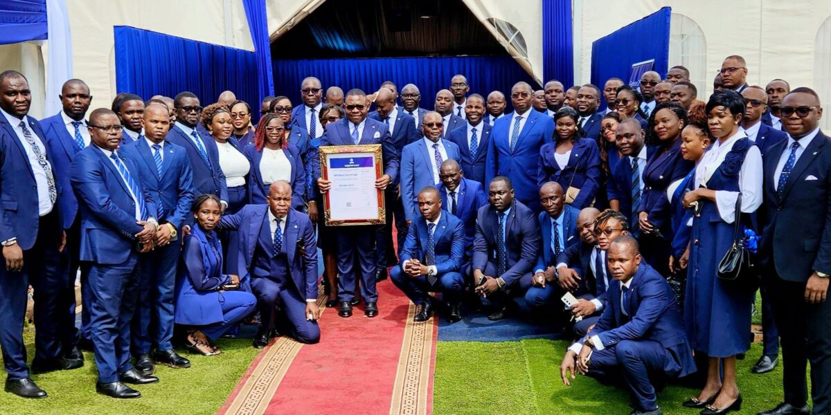 Le 27 juin 2026, BGFI Bank République Centrafricaine a reçu la certification ISO 9001:2015, norme internationale de management de la qualité. La cérémonie, présidée par le Chef de l’État Faustin-Archange Touadéra, marque une première pour une banque en RCA.