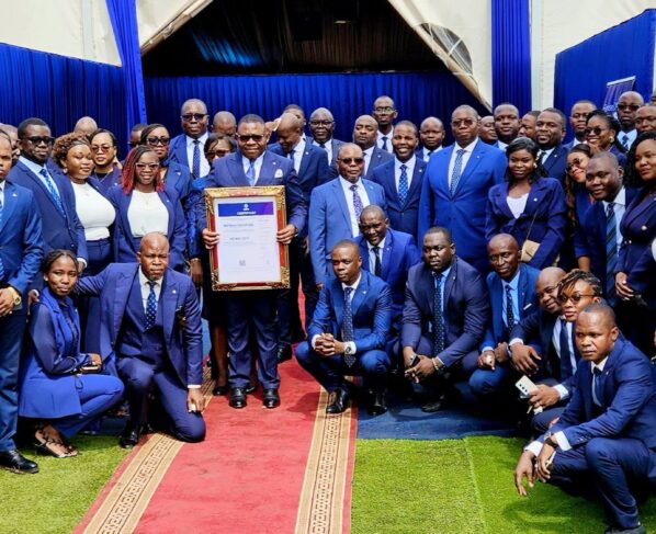 Le 27 juin 2026, BGFI Bank République Centrafricaine a reçu la certification ISO 9001:2015, norme internationale de management de la qualité. La cérémonie, présidée par le Chef de l’État Faustin-Archange Touadéra, marque une première pour une banque en RCA.